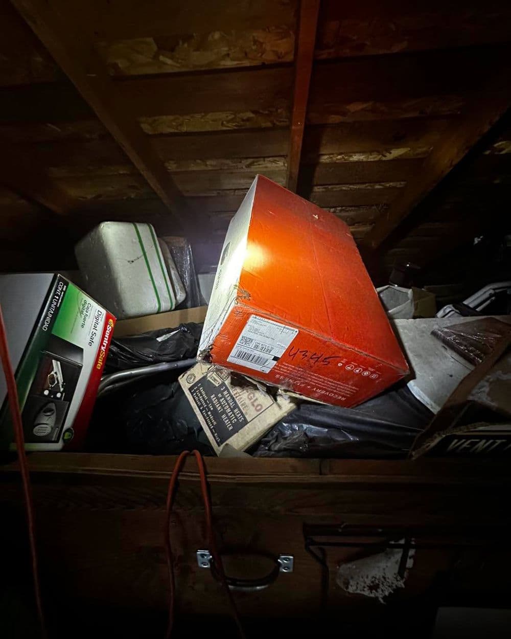 Gallery photos for Packed Attic Cleanout for a Repeat Client in Stayton: Image #4