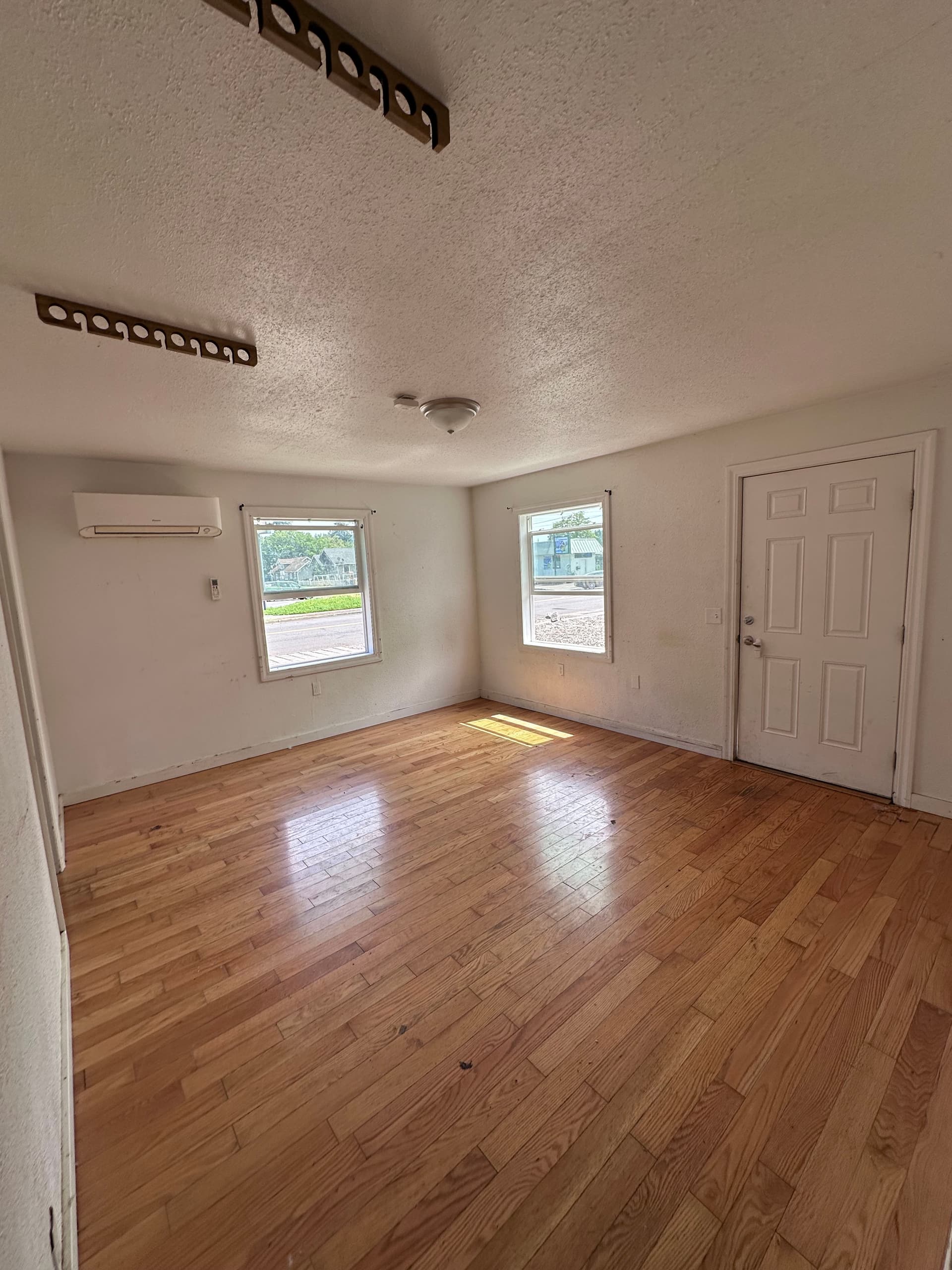 Gallery photos for Rental Cleanout Done Right in Lebanon OR: Image #1