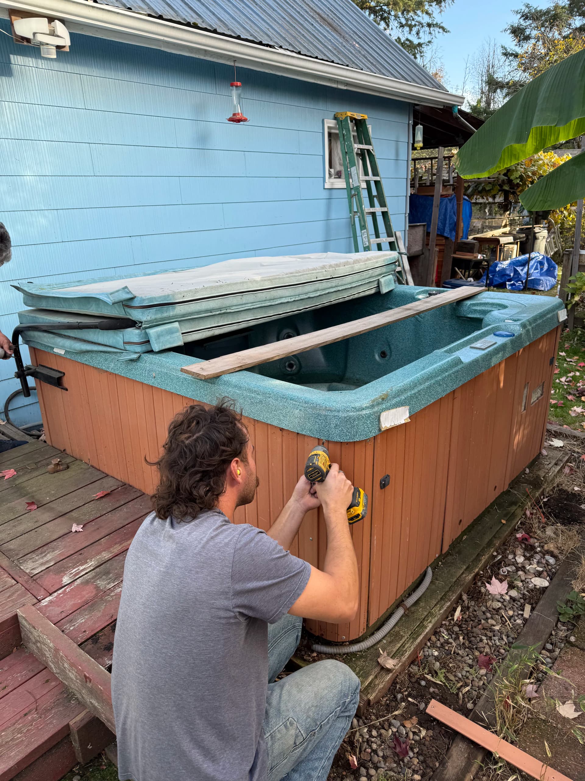 How We Break Down and Haul Away an Old Hot Tub image
