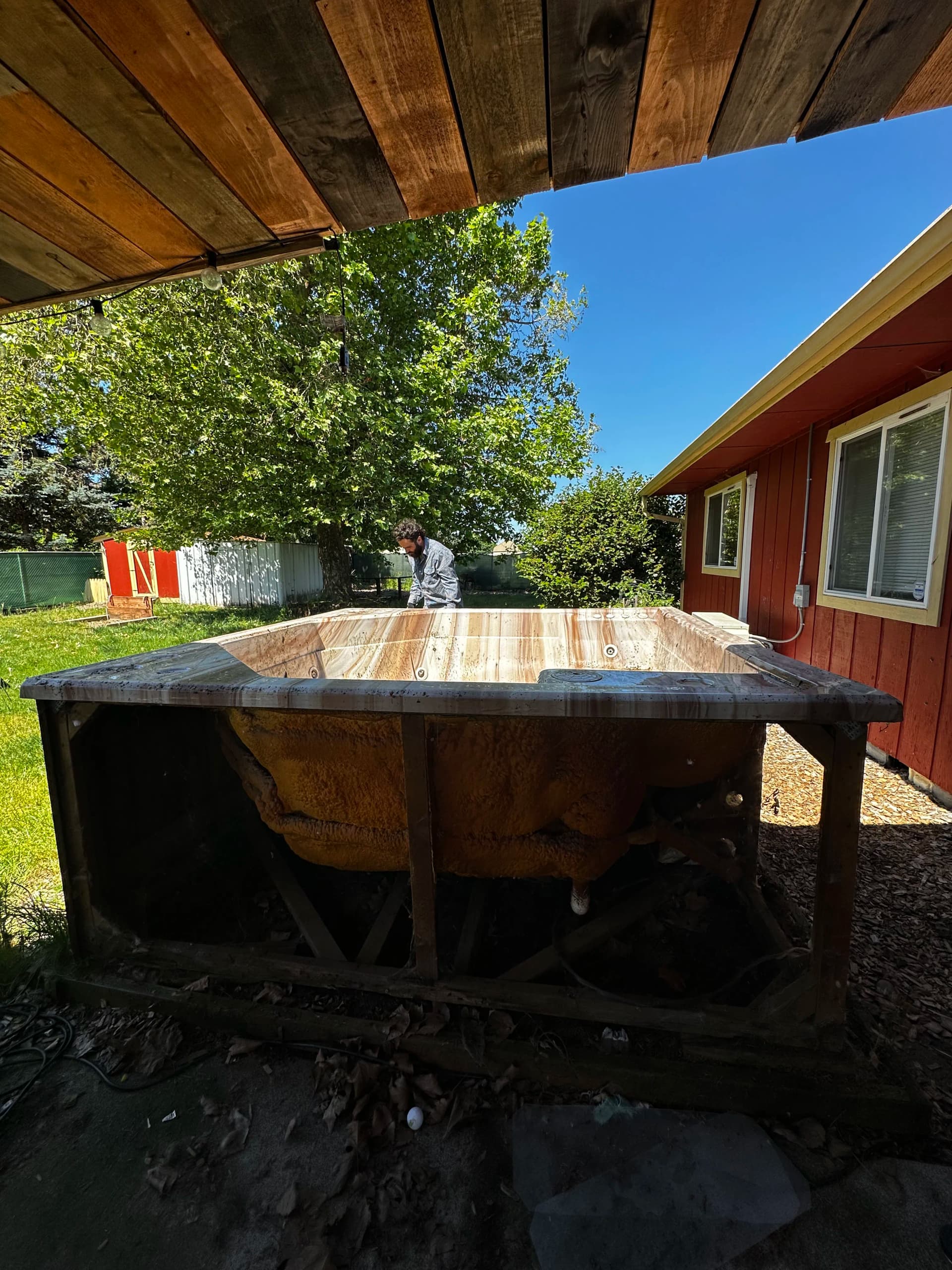 Gallery photos for How We Remove a Hot Tub That Won't Budge: Image #1