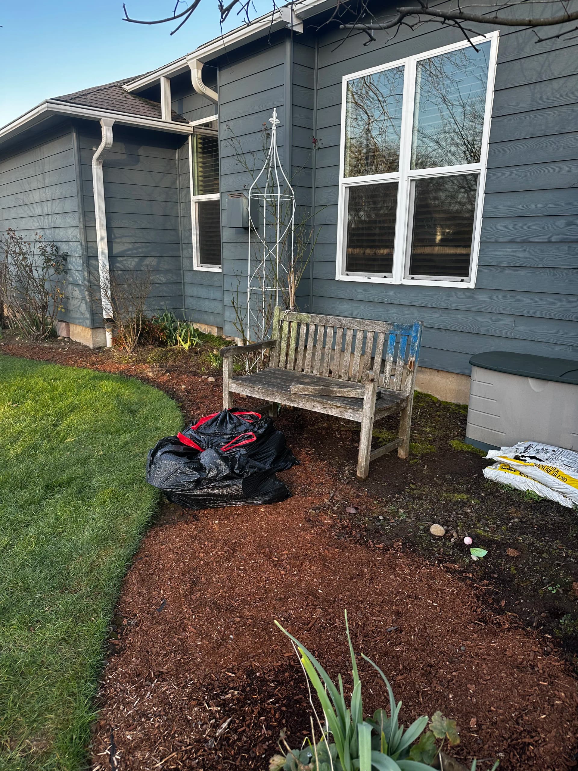 Gallery photos for Backyard Cleanup and Debris Removal in Stayton: Image #4