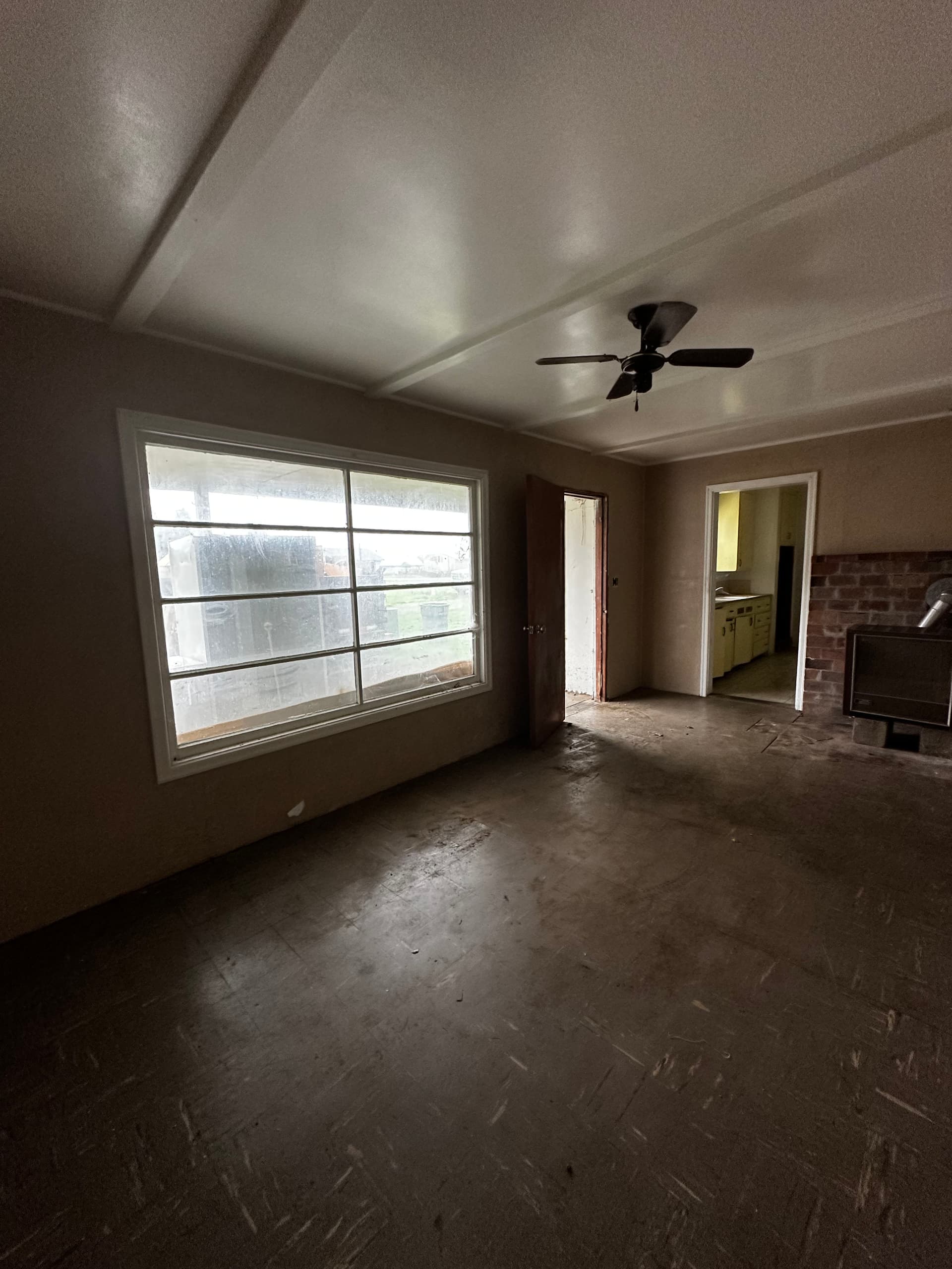 Gallery photos for Multi-Building Estate Cleanout in Junction City: Image #9
