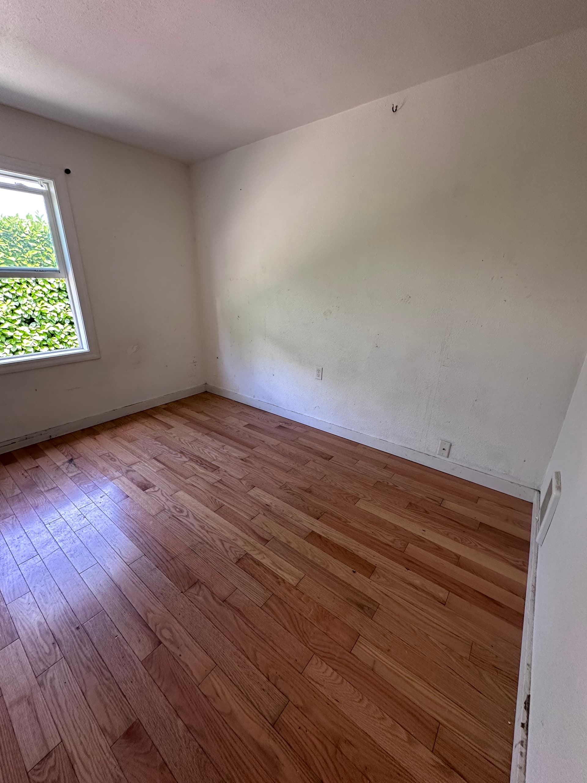 Gallery photos for Rental Cleanout Done Right in Lebanon OR: Image #3