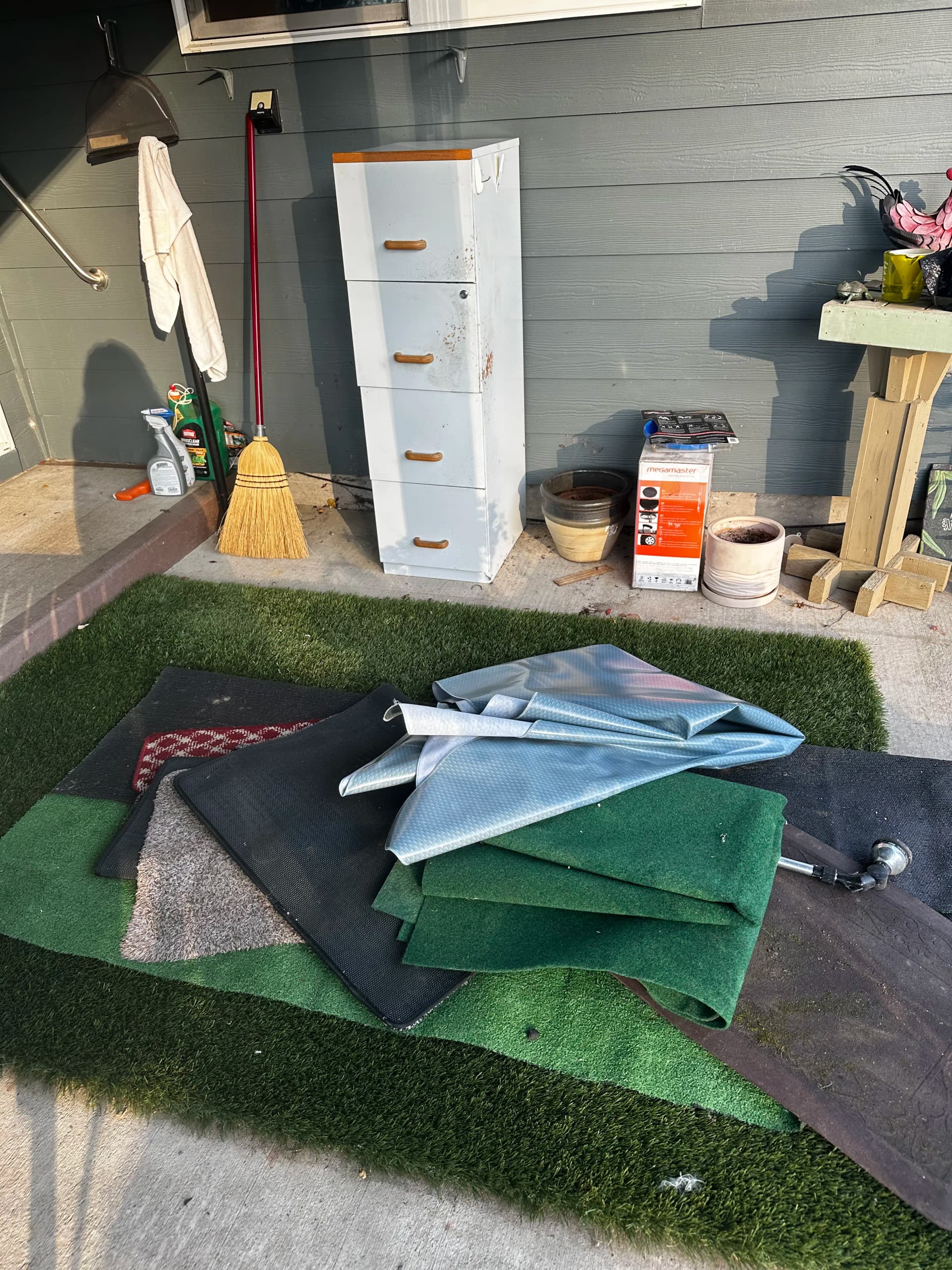 Gallery photos for Backyard Cleanup and Debris Removal in Stayton: Image #2
