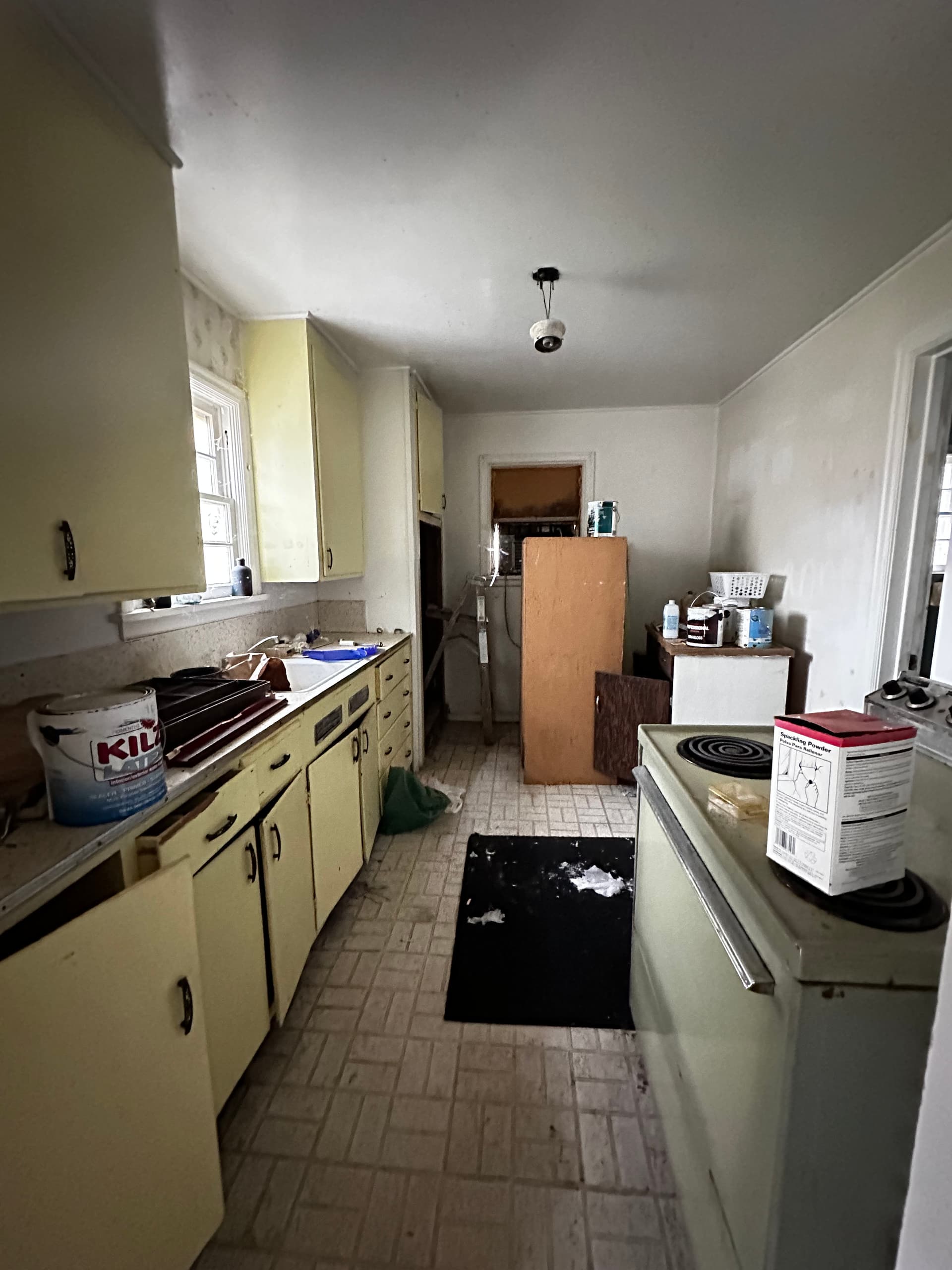 Gallery photos for Multi-Building Estate Cleanout in Junction City: Image #4